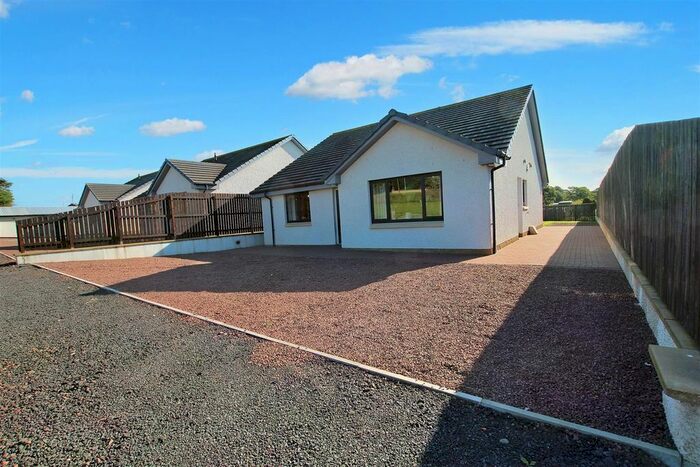 4 Bedroom Detached Bungalow For Sale In Huntlybank Gardens, Ravenstruther, Lanark, ML11