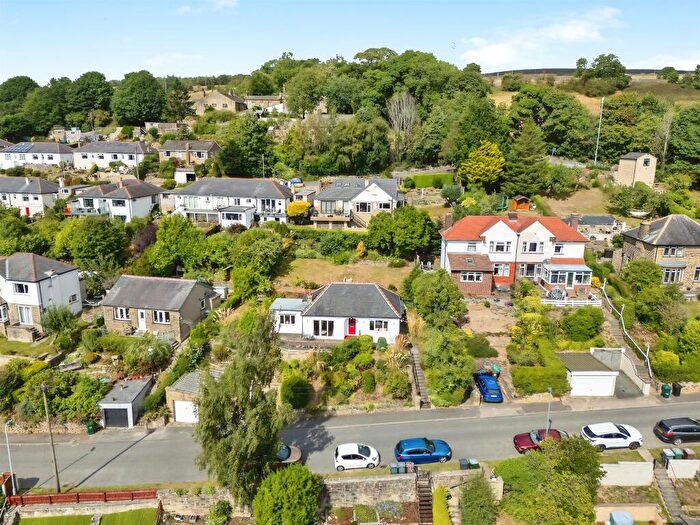 2 Bedroom Detached Bungalow For Sale In Western Avenue, Riddlesden, Keighley, BD20