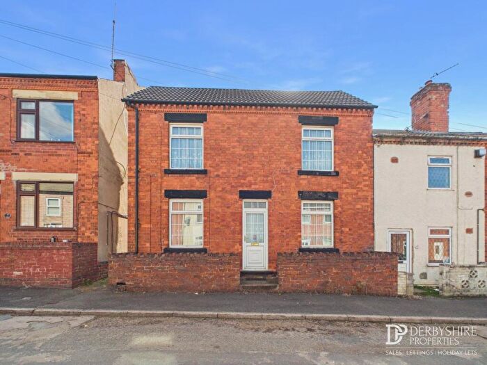 3 Bedroom End Of Terrace House For Sale In Queen Street, South Normanton, Alfreton, DE55