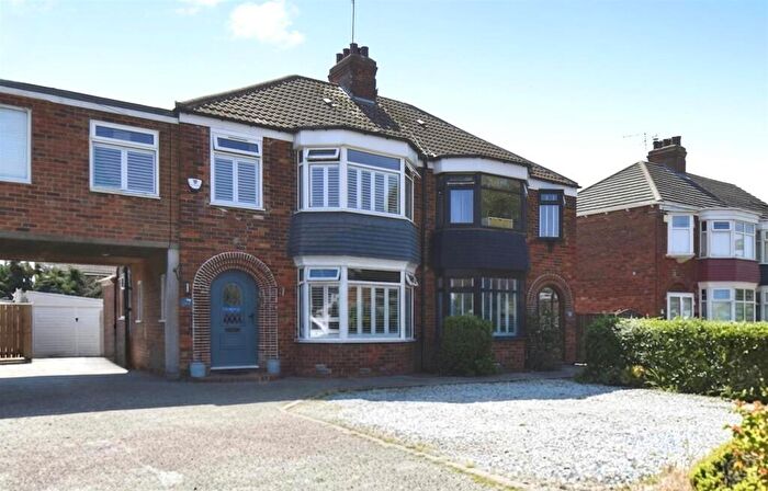 4 Bedroom Terraced House For Sale In Tweendykes Road, Sutton-On-Hull, Hull, HU7