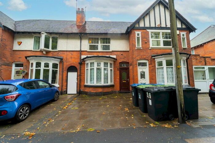 5 Bedroom House To Rent In Bournville Lane, Birmingham, B30
