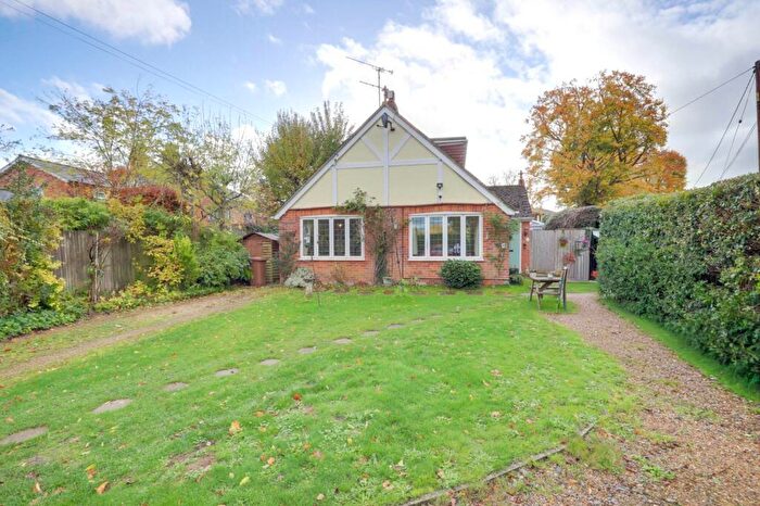 5 Bedroom Detached House For Sale In Woodlands Road, Sonning Common, South Oxfordshire, RG4