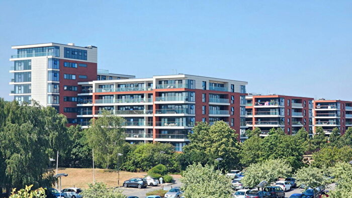 1 Bedroom Apartment For Sale In Lockinge House, Kingman Way, Newbury, RG14