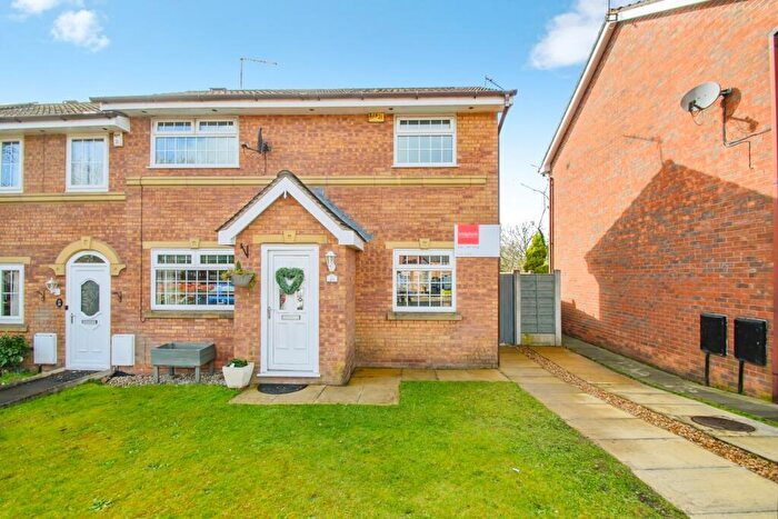 2 Bedroom End Of Terrace House For Sale In Linnets Wood Mews, Worsley, Manchester, Greater Manchester, M28