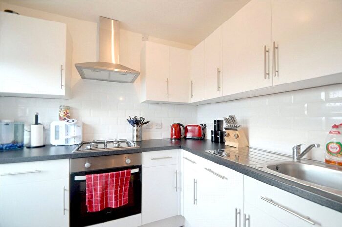 2 Bedroom Flat To Rent In Selhurst Road, London, SE25