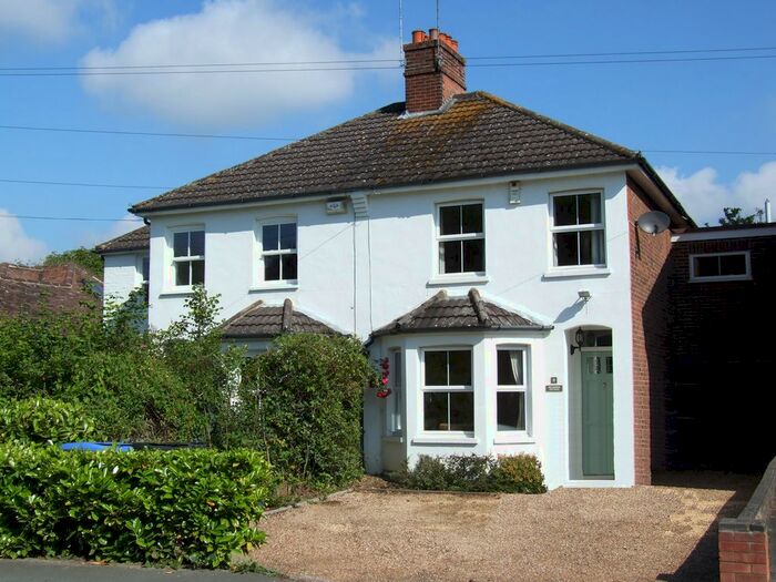 3 Bedroom Semi-Detached House To Rent In Smarts Heath Road, Woking, GU22