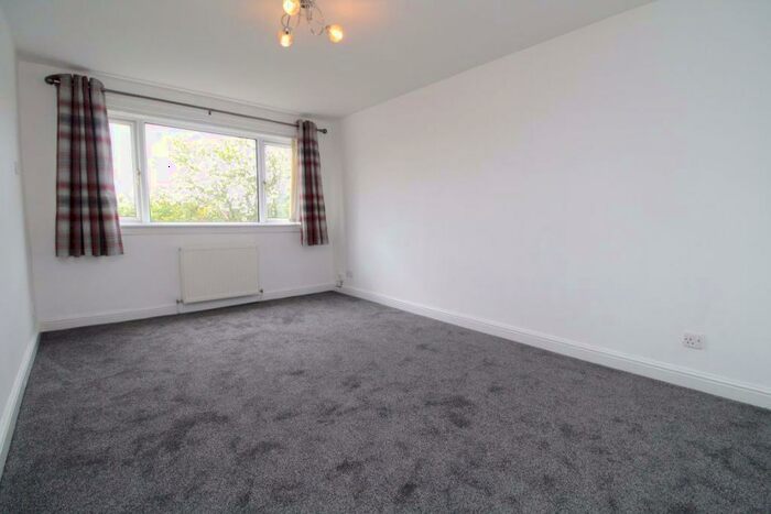 1 Bedroom Flat To Rent In Oak Avenue, East Kilbride, G75