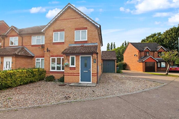 3 Bedroom Semi-Detached House For Sale In Kiln Road, Horsford, Norwich, NR10