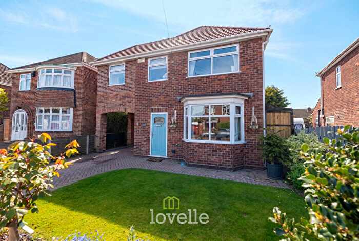 3 Bedroom Detached House For Sale In The Cresta, Grimsby, DN34