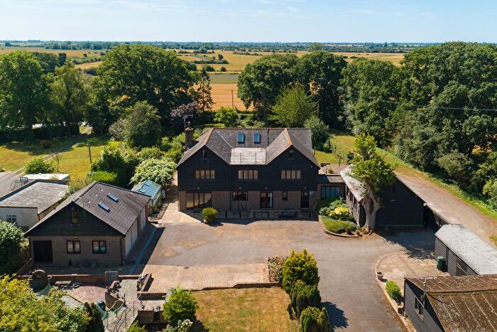 5 Bedroom Detached House For Sale In Hamstreet Road, Ruckinge, TN26