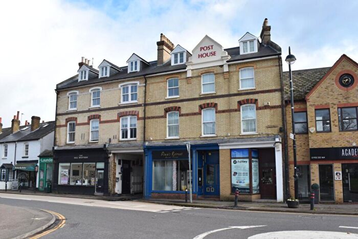 1 Bedroom Apartment To Rent In Molesey Road, Hersham, Walton-on-Thames, KT12