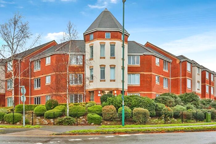 2 Bedroom Flat For Sale In Pavior Road, Nottingham, NG5