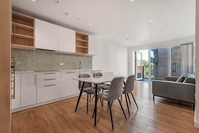 1 Bedroom Flat For Sale In Mary Neuner Road, Noel Park, N8