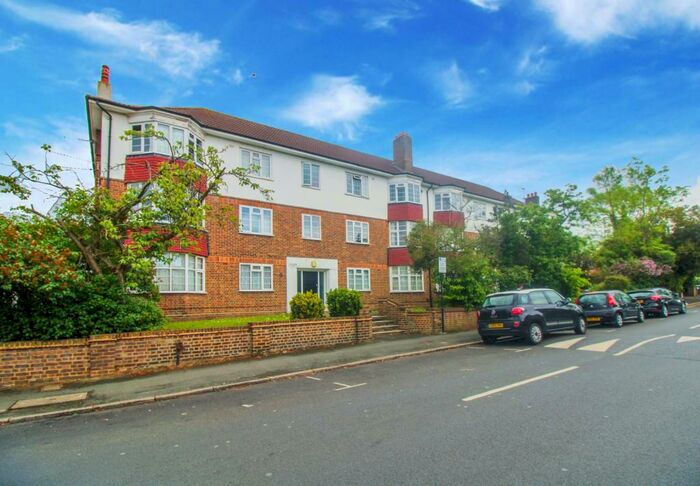 2 Bedroom Apartment To Rent In Addiscombe Road, Croydon, CR0