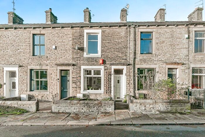 3 Bedroom Terraced House For Sale In Parker Street, Colne, Lancashire, BB8