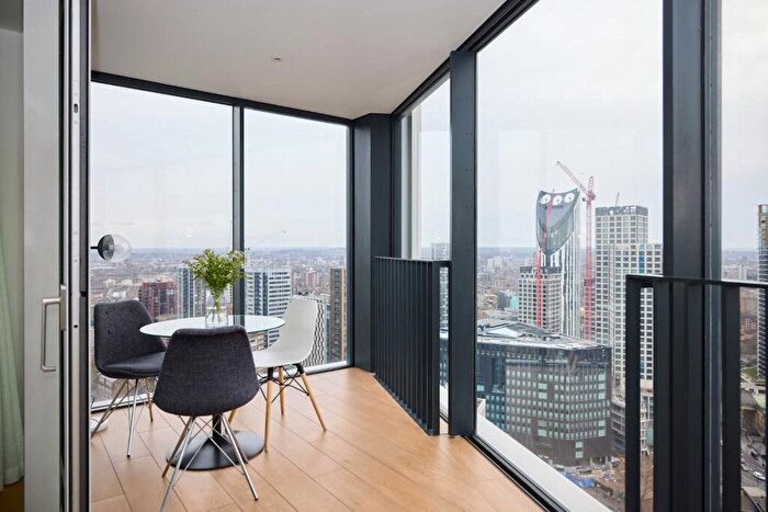 3 Bedroom Flat To Rent In Southwark Bridge Road, London, SE1