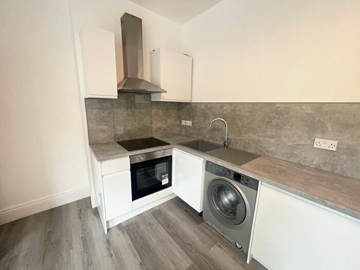 1 Bedroom Flat To Rent In Pershore Road South, Kings Norton, B30