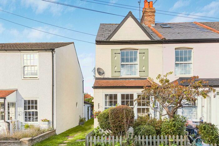 2 Bedroom Terraced House To Rent In Frampton Road, Potters Bar, EN6