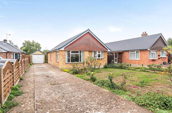 3 Bedroom Detached Bungalow For Sale In Weardale Road, Chandler's Ford, SO53