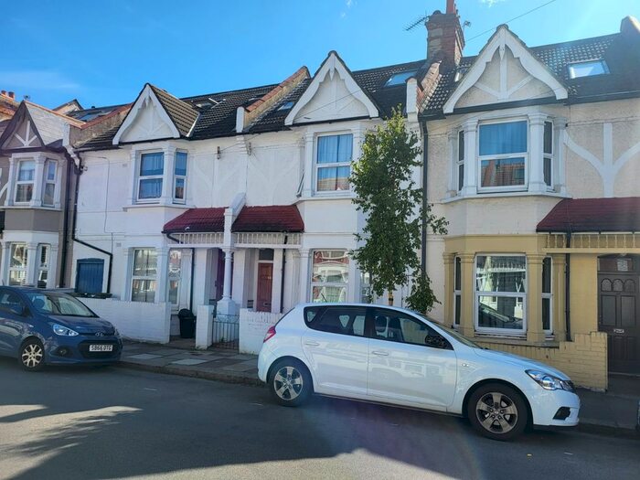 5 Bedroom Terraced House To Rent In Tooting, London, SW17