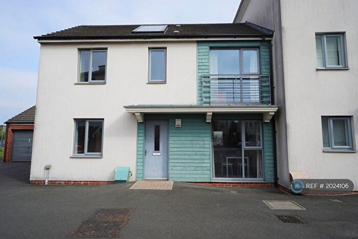 4 Bedroom Semi-Detached House To Rent In Little Locky Close, Bristol, BS16