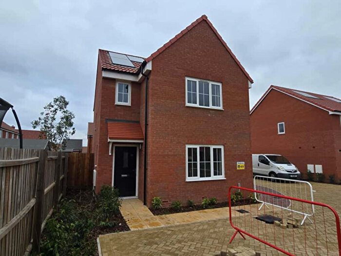 3 Bedroom Detached House For Sale In Harness Maker Way, Hethersett, Norwich, Norfolk, NR9
