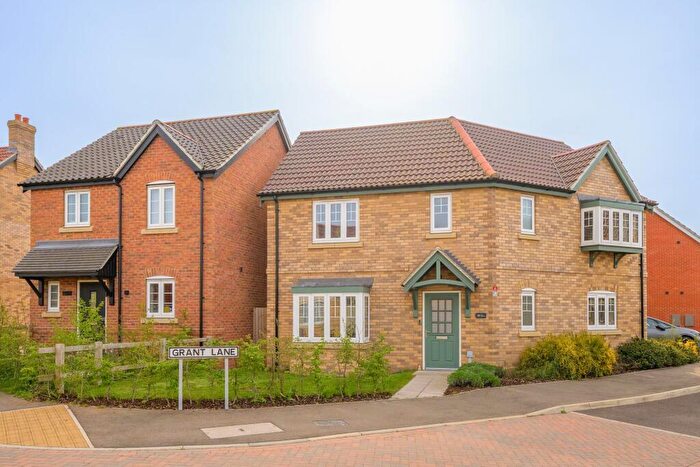3 Bedroom Detached House For Sale In Lee Avenue, Coningsby, LN4