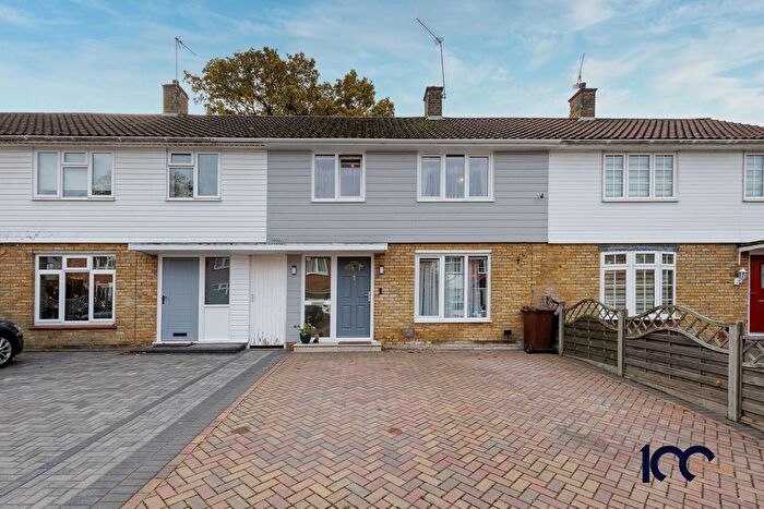 3 Bedroom Terraced House For Sale In Lemington Grove, Bracknell, RG12