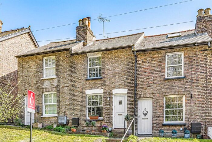 2 Bedroom Cottage For Sale In Bullocks Lane, Hertford, SG13