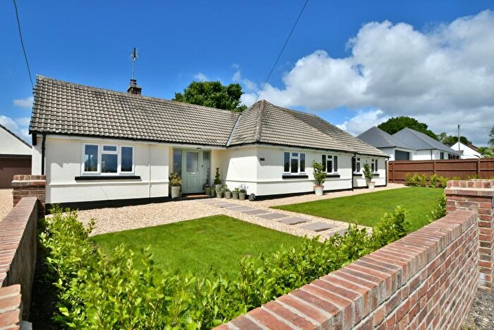 4 Bedroom Detached Bungalow For Sale In Gaunts Common, Wimborne, BH21
