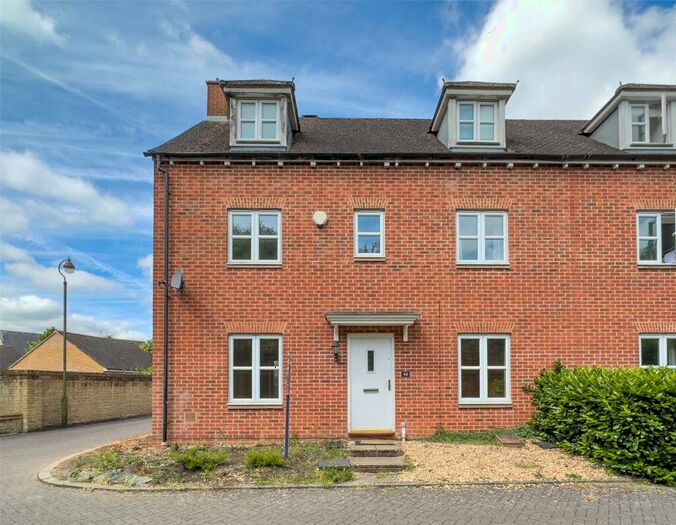 4 Bedroom End Of Terrace House To Rent In Madley Brook Lane, Witney, Oxfordshire, OX28