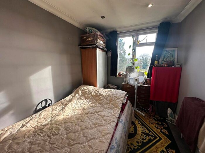 5 Bedroom Semi Detached House To Rent In Cumberland Road, Harrow, HA1