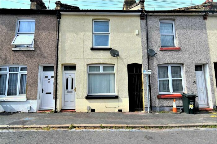 2 Bedroom Property To Rent In Gordon Road, Dartford, DA1