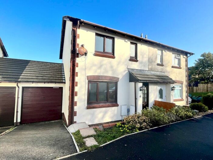 3 Bedroom Semi-Detached House To Rent In The Heathers, Okehampton, EX20