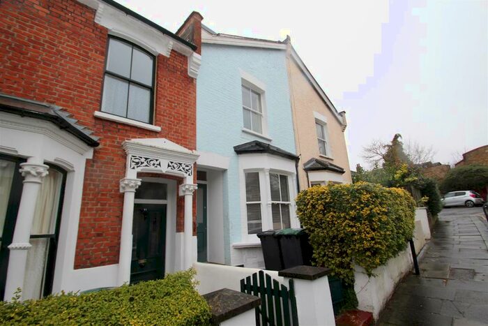 2 Bedroom House To Rent In Orchard Road, Highgate, N6