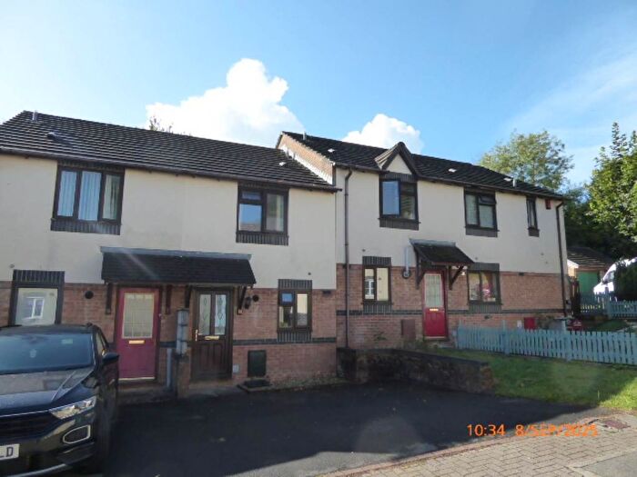2 Bedroom Property To Rent In Plas Ioan, Johnstown, Carmarthen, SA31