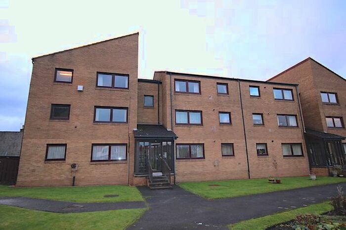 2 Bedroom Flat To Rent In Clark Place, Trinity, Edinburgh, EH5