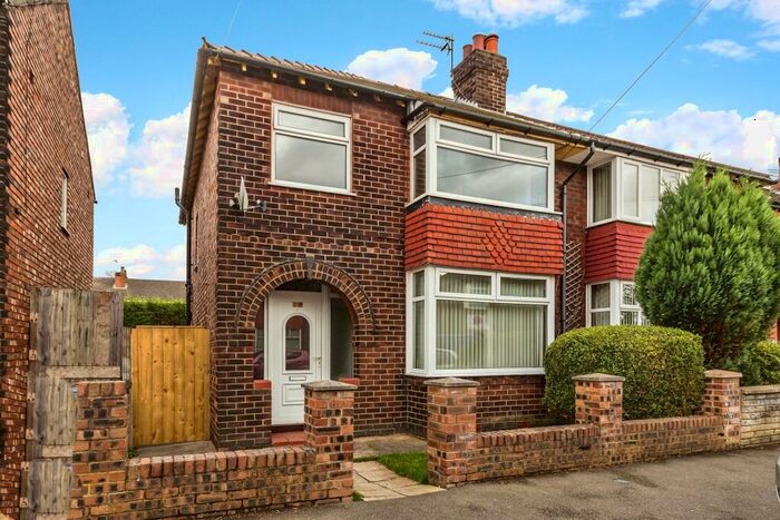3 Bedroom Semi-Detached House To Rent In Maxwell Avenue, Stockport, Cheshire, SK2