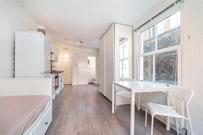 Flat To Rent In Messina Avenue, West Hampstead, NW6