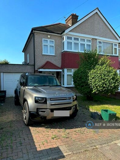 3 Bedroom Semi-Detached House To Rent In Cranmore Road, Chislehurst, BR7