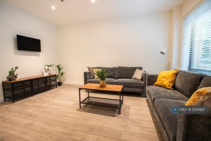 7 Bedroom Flat To Rent In Anglo Works, Sheffield, S1