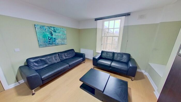5 Bedroom Flat To Rent In Spital, Aberdeen AB24
