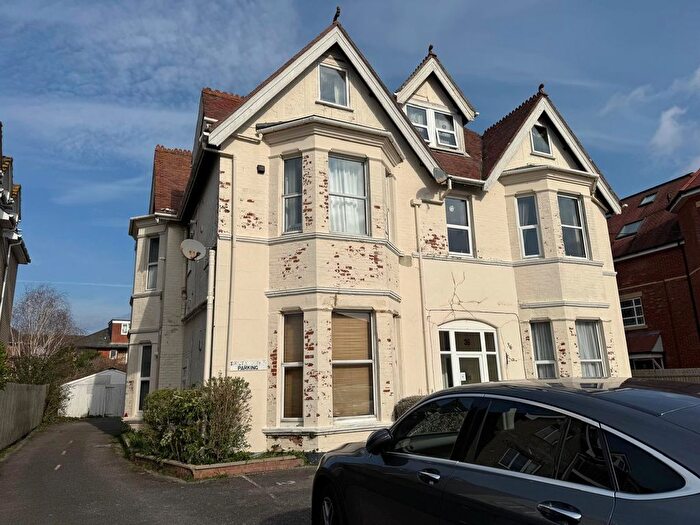 1 Bedroom Flat To Rent In Florence Road, Bournemouth, BH5
