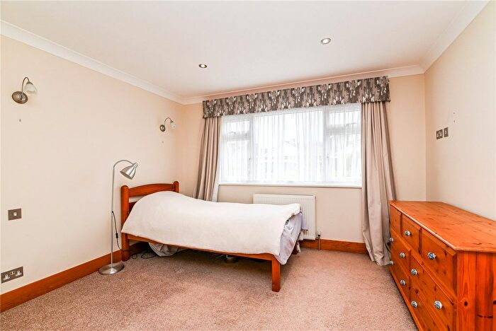 2 Bedroom Bungalow For Sale In Roebuck Close, New Milton, Hampshire, BH25