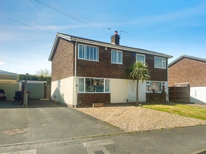 3 Bedroom Semi Detached House For Sale In Appledore Gardens, Wellington, Telford, Shropshire, TF1