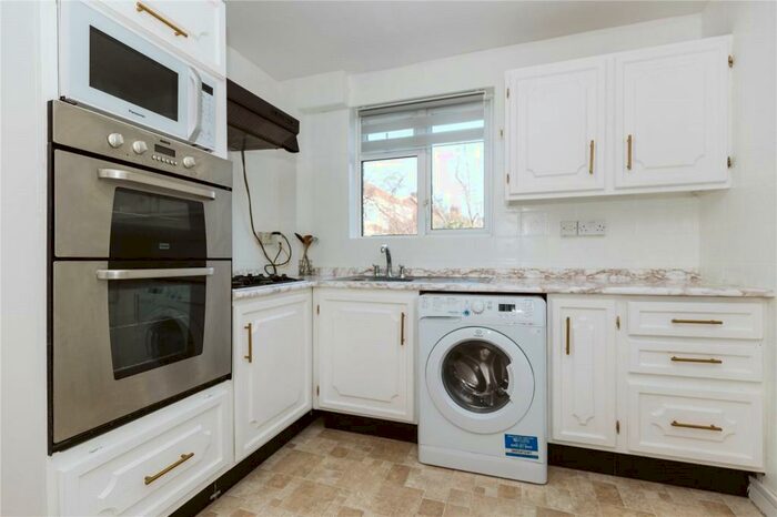 4 Bedroom Detached House To Rent In Frampton Crescent, Bristol, BS16