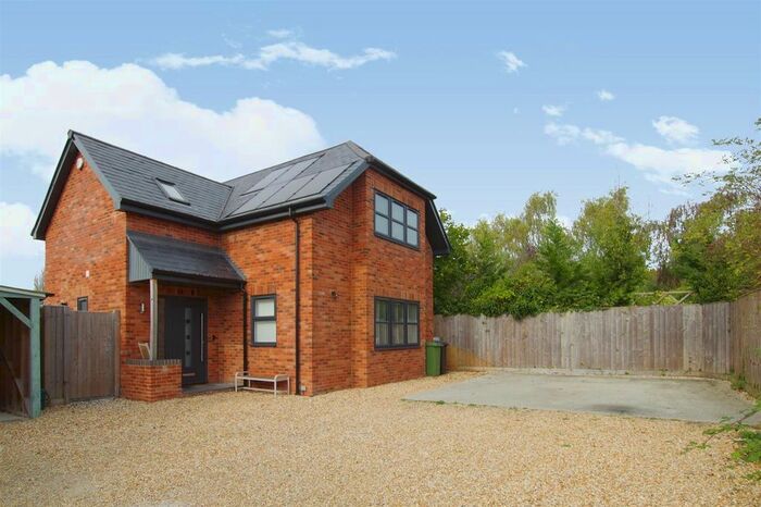 2 Bedroom Detached House To Rent In Church Lane, Brightwell-Cum-Sotwell, Wallingford, OX10