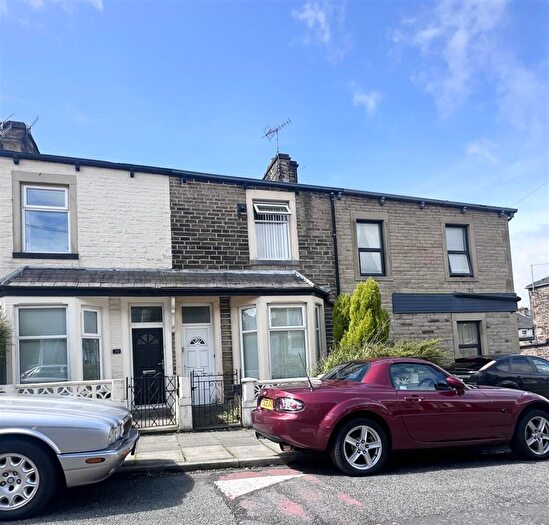 4 Bedroom Terraced House For Sale In St. Matthew Street, Burnley, BB11