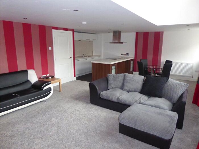 2 Bedroom Apartment To Rent In Clare Hall, Prescott Street, Halifax, HX1