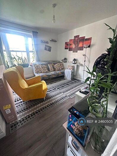 1 Bedroom Flat To Rent In Exeter House, London, SE15